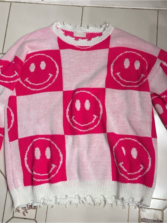 Altar'd State Sweaters - Altar'd State Pink & White Smiley Checker Knit Sweater